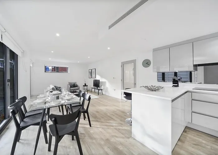 Executive Apartments In Bermondsey Free Wifi & Aircon By City Stay Aparts London