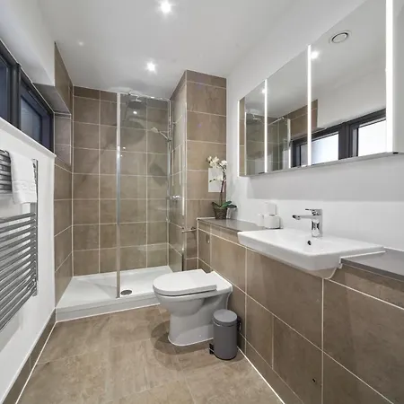 Executive Apartments In Bermondsey Free Wifi & Aircon By City Stay Aparts London Exterior photo