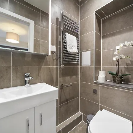 Executive Apartments In Bermondsey Free Wifi & Aircon By City Stay Aparts London Exterior photo