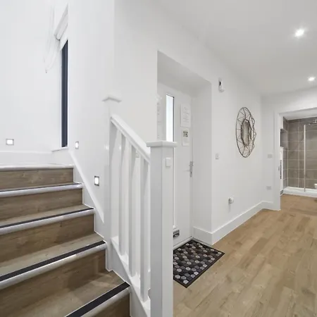 Executive Apartments In Bermondsey Free Wifi & Aircon By City Stay Aparts London Exterior photo