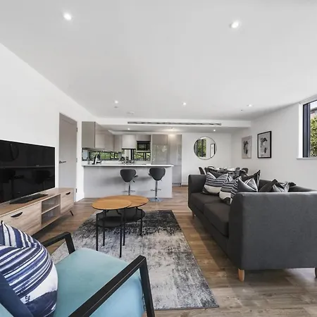 Executive Apartments In Bermondsey Free Wifi & Aircon By City Stay Aparts London Exterior photo