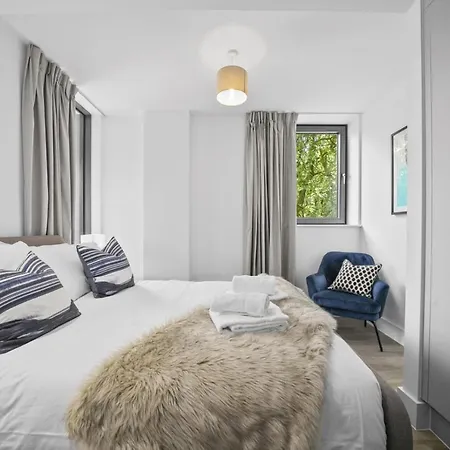 Executive Apartments In Bermondsey Free Wifi & Aircon By City Stay Aparts London Exterior photo