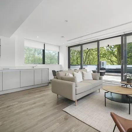 Executive Apartments In Bermondsey Free Wifi & Aircon By City Stay Aparts London Exterior photo