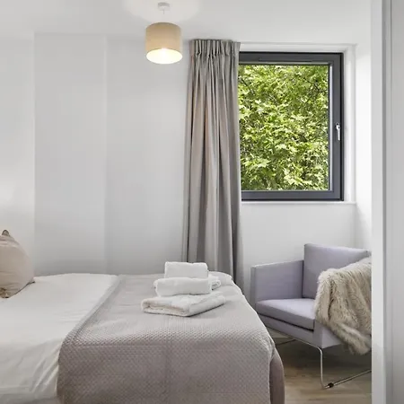 Executive Apartments In Bermondsey Free Wifi & Aircon By City Stay Aparts London Exterior photo